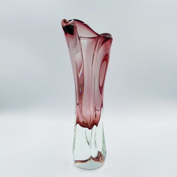 1970s Luxury Handcrafted Pink Vase in Murano Glass. Made in Italy - Picture 6 of 9